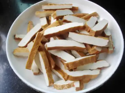 Make Garlic spicy sauce step 1