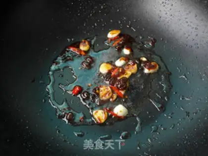 Make Garlic spicy sauce step 5