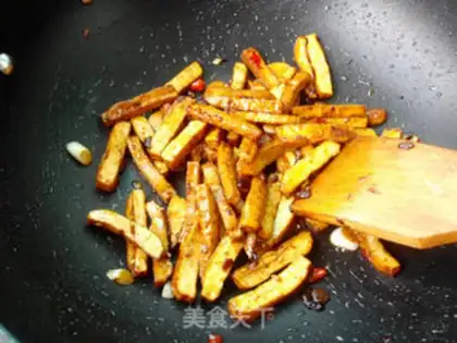 Make Garlic spicy sauce step 6