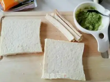 Make Ham cheese sandwich step 3