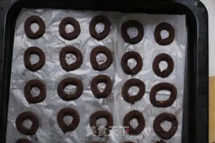 Make Chocolate butter rings step 4