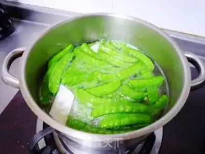 Make Bacon Spring Dutch Bean step 2