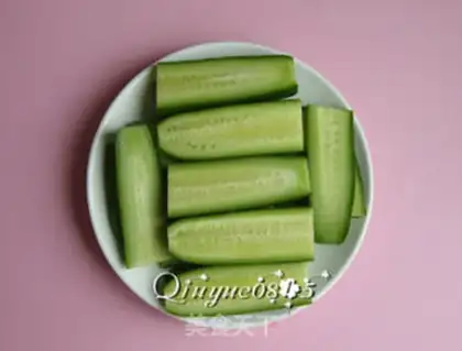 Make Dutch cucumber sauce step 1