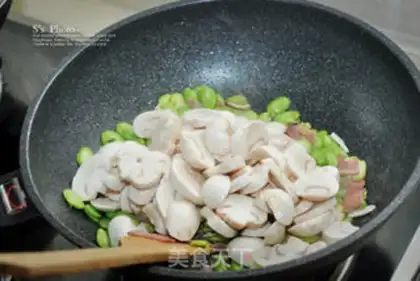 Make Spruct mushroom fried bacon step 6