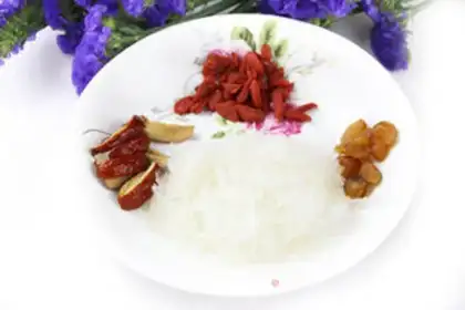 Make Red-tree-cooked ostrich step 2