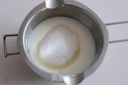 Make Yogurt mousse step 4