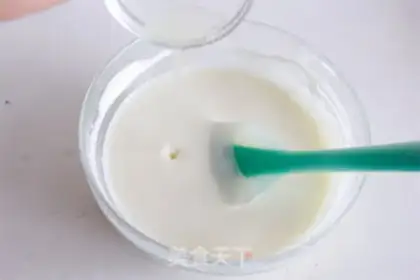 Make Yogurt mousse step 7