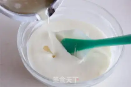 Make Yogurt mousse step 8