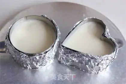 Make Yogurt mousse step 9