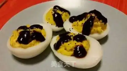 Make Black pepper juice devil eggs step 5