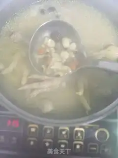 Make Chicken-foot-peets peanut soup step 3