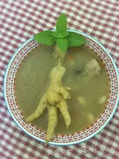 Make Chicken-foot-peets peanut soup step 5