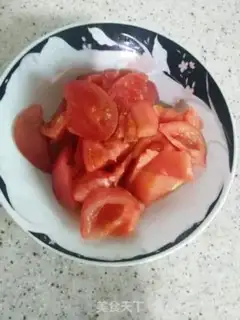 Make Onion tomatoes fried eggs step 0