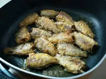 Make Fried minnow step 4