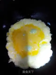 Make Eggs and cut flowers step 2
