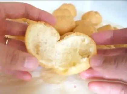 Make French hot ice cream puff step 5