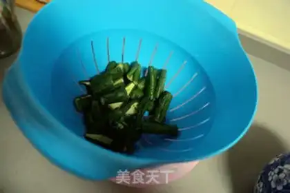 Make cucumber pickles step 7