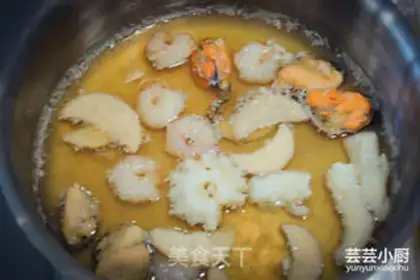 Make Poof melon seafood step 3