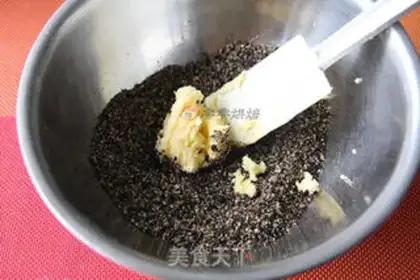 Make Chocolate lollipop cake step 4