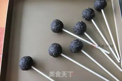 Make Chocolate lollipop cake step 6