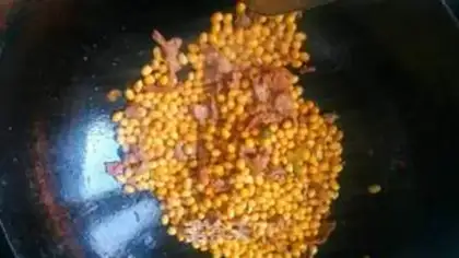 Make Soybeans and pork step 2