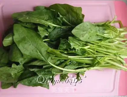 Make The garlic spinach tower step 0