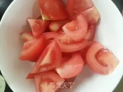 Make Pickled tomato shrimp egg noodles step 1