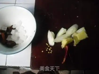 Make ♪ Spring burning pigs bending ♪ step 2
