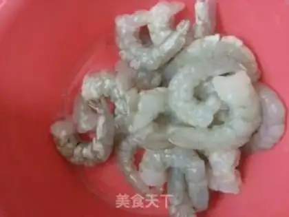 Make Pickled tomato shrimp egg noodles step 2