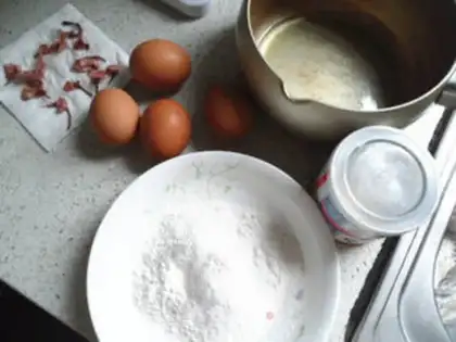 Make Screech cherry cake step 1