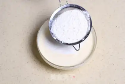 Make mini cupcakes step 5