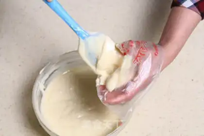 Make mini cupcakes step 9