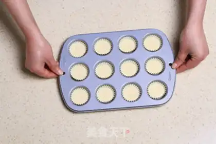 Make mini cupcakes step 12