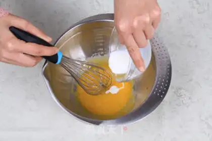 Make Original cream cake roll step 3