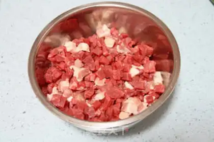 Make Homemade meatballs step 1