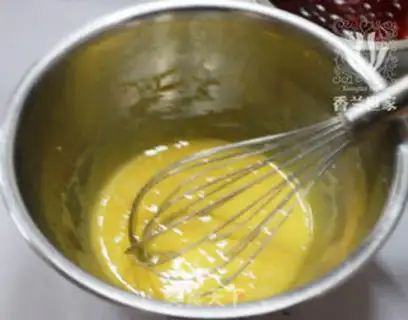 Make Silk strawberry pudding step 1