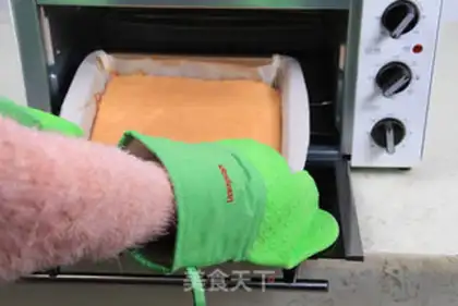 Make Original cream cake roll step 19