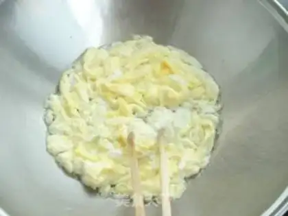 Make Pineapple rice step 2