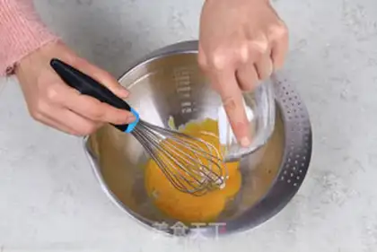 Make Cake roll step 2