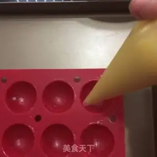 Make Lollipop cake step 4