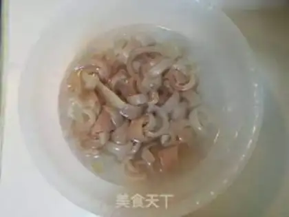 Make Pumping soup and buns step 1