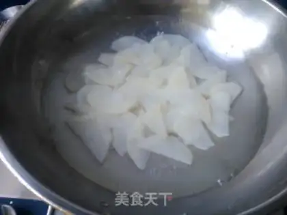 Make Spicy potato chips step 1