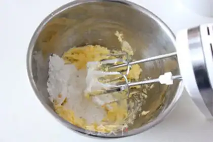 Make Barbie rolls the sugar cake step 2