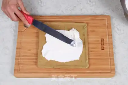Make Cake roll step 25