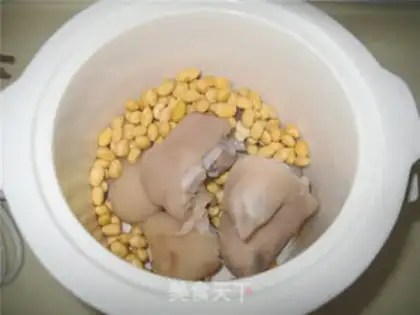 Make Soybeans hoove soup step 2