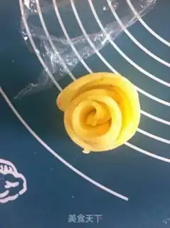 Make Apple roses step 11