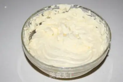 Make Barbie rolls the sugar cake step 14