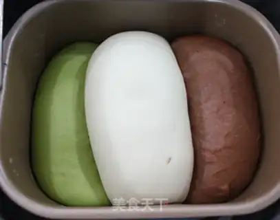 Make Three-colour bread step 13