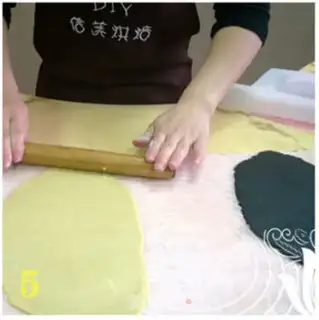 Make Super panda cookies step 4