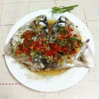 Make Scratch the fish head step 5